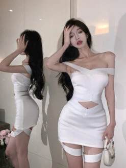 White Cross Ribbed Top | Yuna - ITZY -Diva s Closet Yuna ITZY White Cross Ribbed Top 11 600x800 1