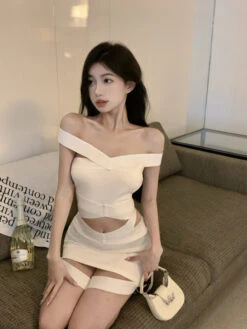 White Cross Ribbed Top | Yuna - ITZY -Diva s Closet Yuna ITZY White Cross Ribbed Top 5 600x800 1