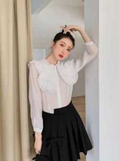Black Pleated Skirt With Bow Detail | Yuqi - (G)I-DLE -Diva s Closet Yuqi GI DLE Black Pleated Skirt With Bow Detail 6 600x810 1